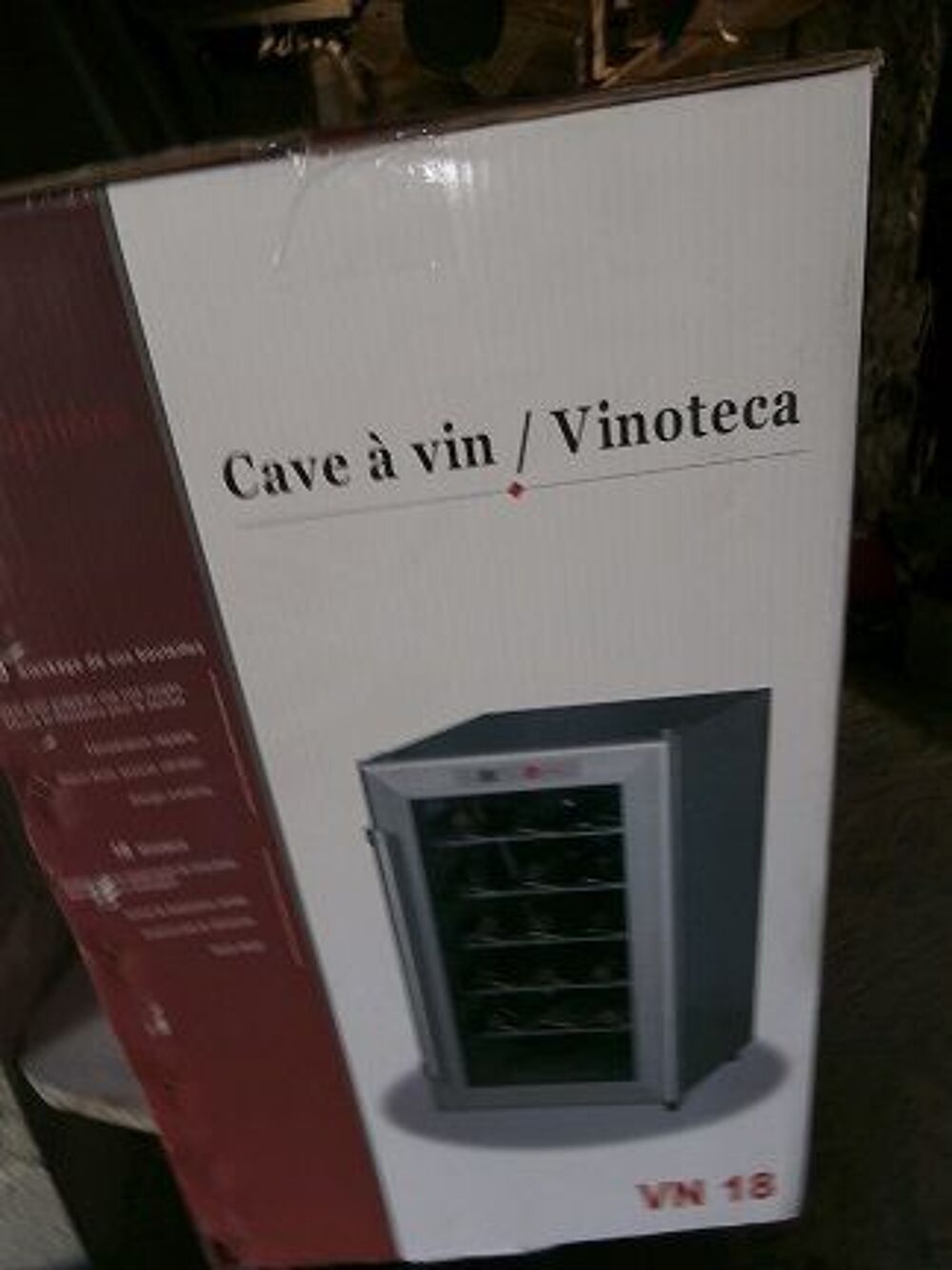 cave &agrave; vin / vinoteca Electroménager