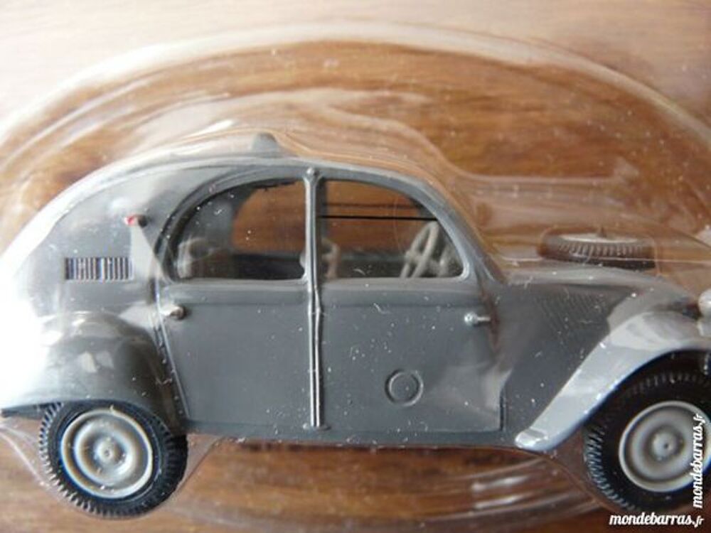 3 MODELES DE 2 CV NOREV Jeux / jouets