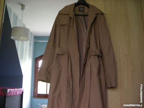 trench marron taille L 20 Laventie (62)