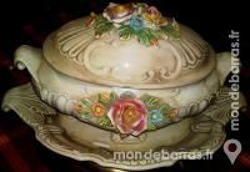 soupi&egrave;re ancienne Décoration