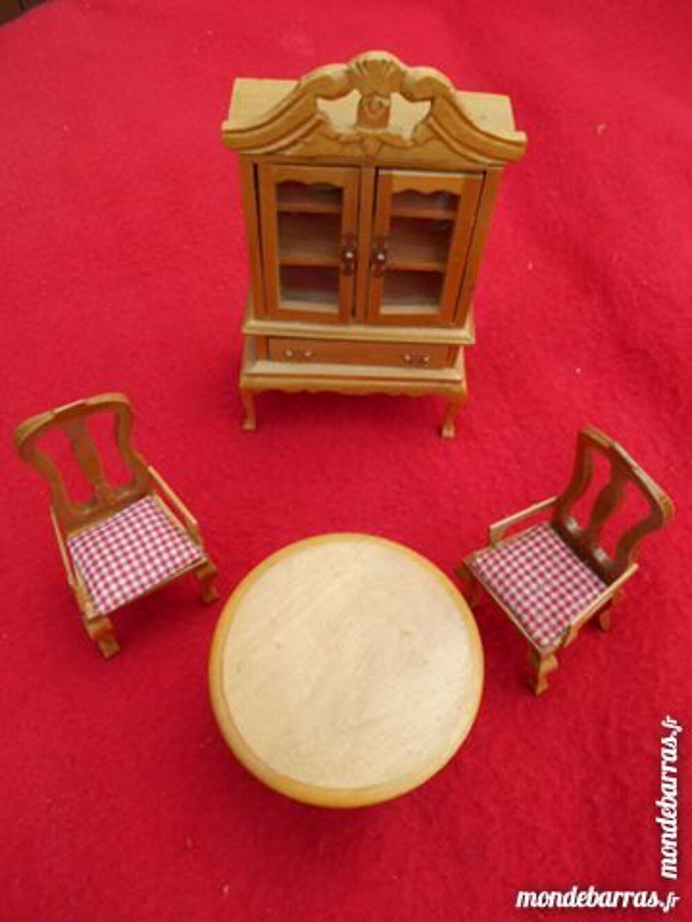 MINIATURES armoire, table, chaises Jeux / jouets
