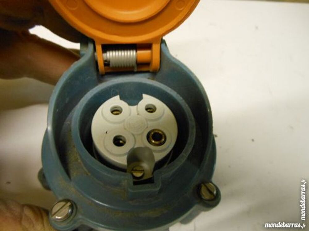 prise de courant martin lunel 3+T 10A pa1 Bricolage