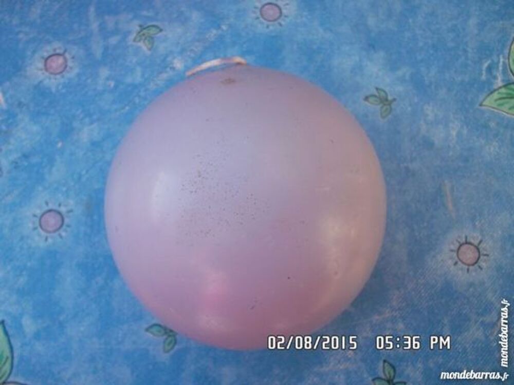 bougie mauve ronde*juste 1e*kiki60230 Décoration
