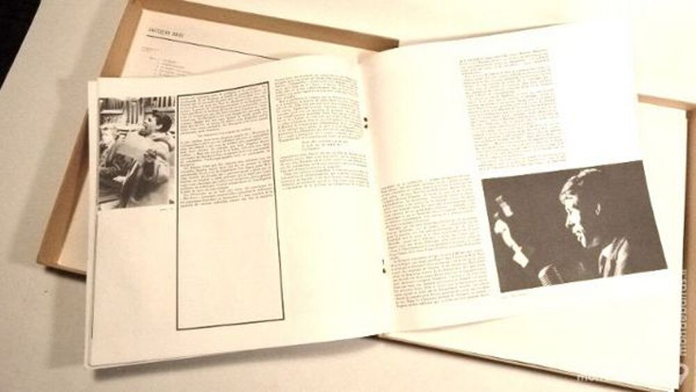 "Coffret de 5 disques ""Jacques BREL 1954/1962." CD et vinyles