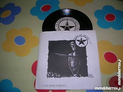 45 TOURS ICONE OF FILTH - PUNK 27 Nantes (44)