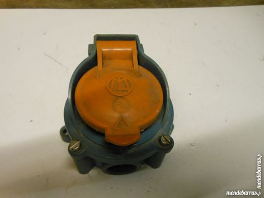 prise de courant martin lunel 3+T 10A pa1 Bricolage