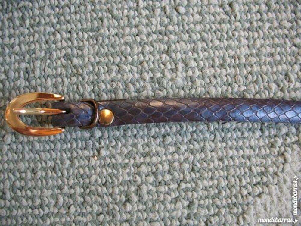Ceinture bleue, imitation l&eacute;zard Bijoux et montres