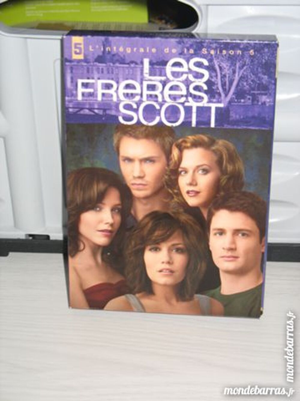 Coffret DVD Les Fr&egrave;res Scott Saison 5 DVD et blu-ray