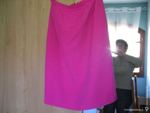 jupe fuchsia taille 44 6 Laventie (62)