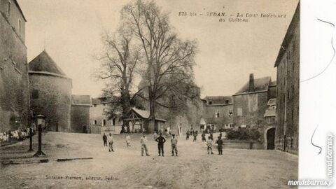 cartes postales anciennes Sedan 2 Lumigny-Nesles-Ormeaux (77)