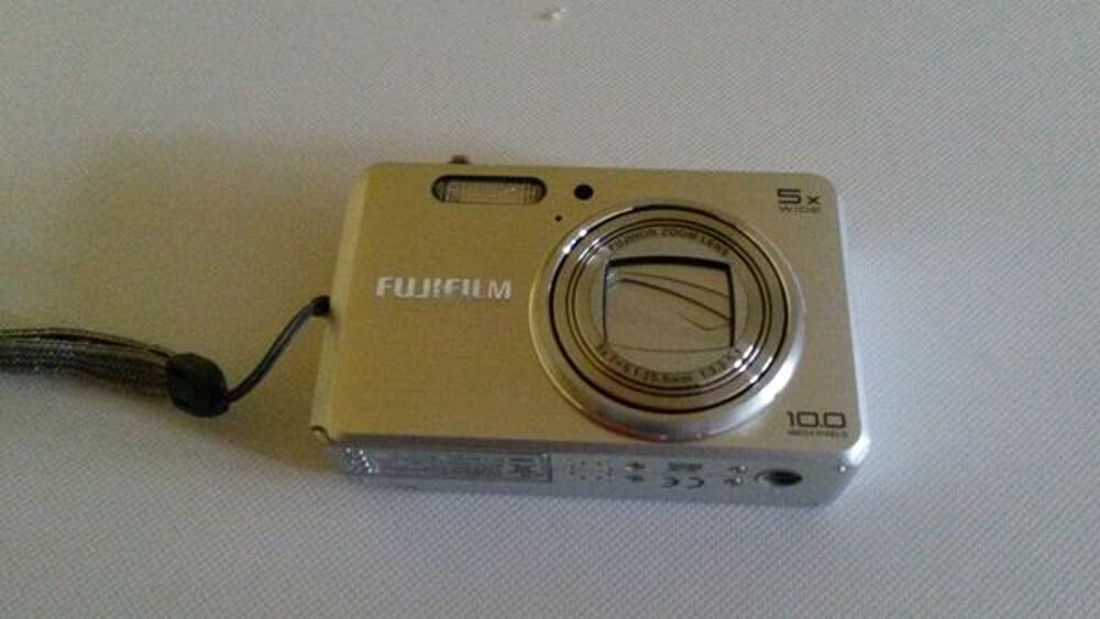 app.photo num&eacute;rique Fujifilm Finepix J110W gris
Photos/Video/TV