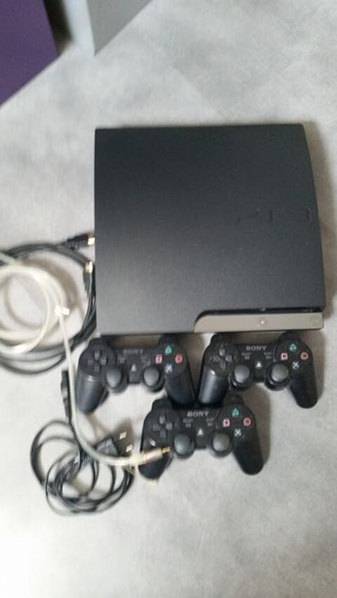 PS3 + JEUX + 3 MANETTES 130 tupes (25)