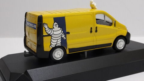 Renault Trafic tôlé Michelin 24 Follainville-Dennemont (78)
