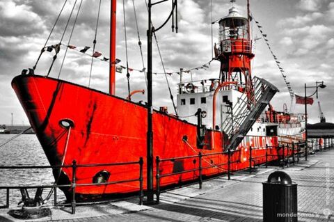 PHOTO POSTER A3 BATEAU A QUAI 12 Saint-Paul-du-Vernay (14)