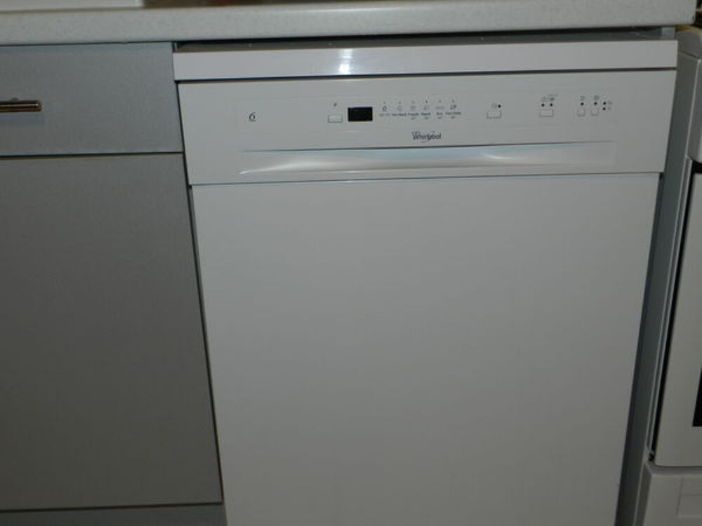 LAVE VAISSELLE WHIRPOOL 6 PROGRAMMES Electroménager