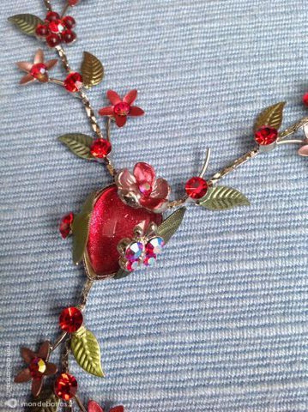 COLLIER STYLE MURANO NEUF Bijoux et montres