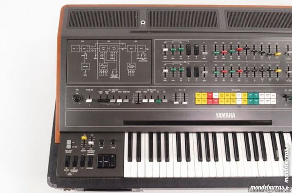 Recherche un clavier synth&eacute;tiseur Yamaha CS-80 Instruments de musique