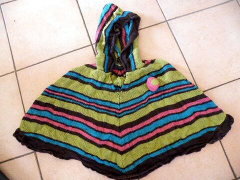 poncho 8 ans avec capuche 5 Viriat (01)
