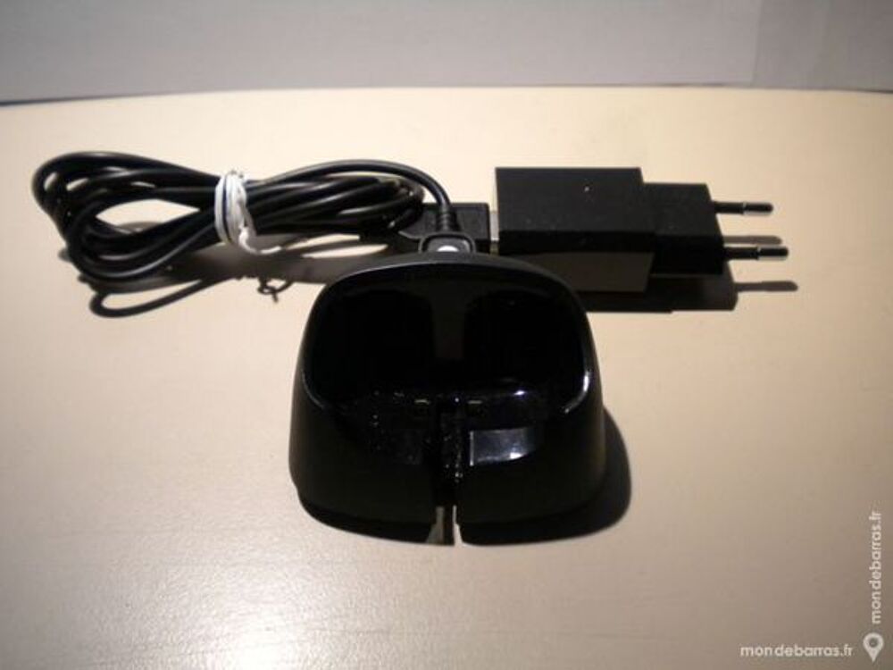 CHARGEUR &laquo; Doro &raquo; pour T&eacute;l&eacute;phone portable Téléphones et tablettes