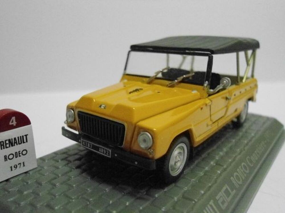 Renault Rod&eacute;o coursi&egrave;re capot&eacute;e 1971 