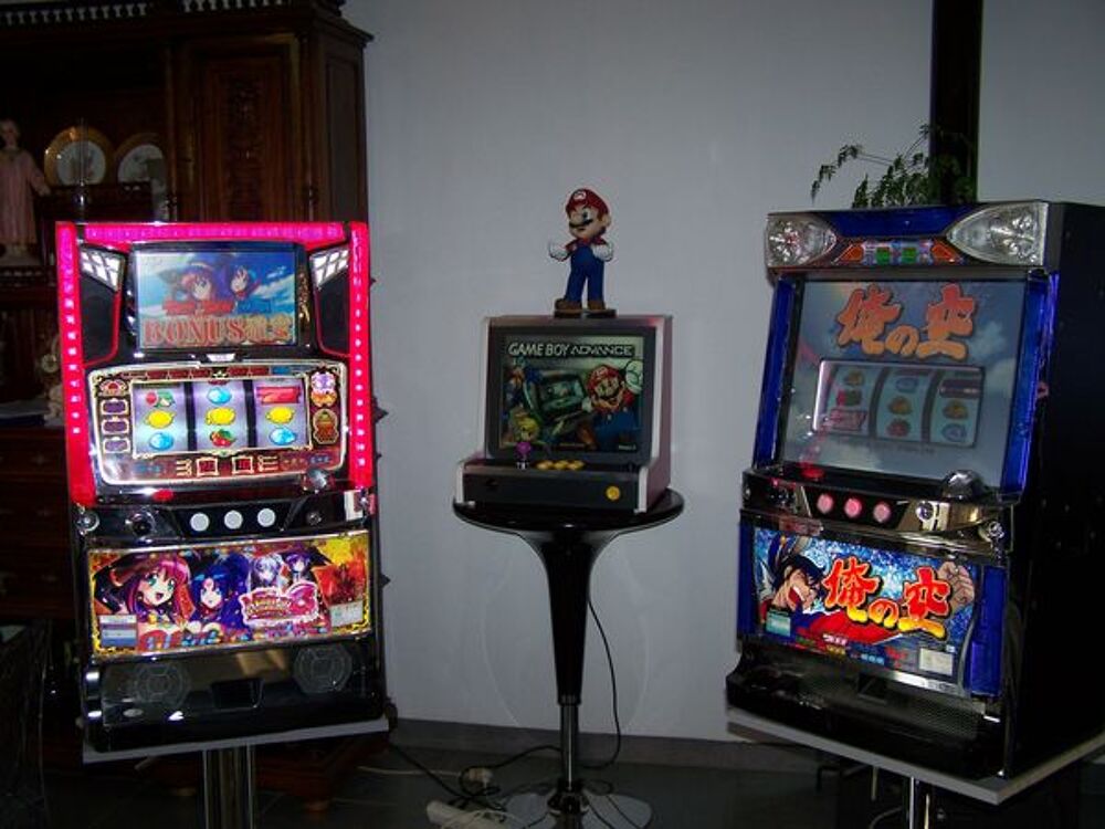 collectionneur recherche flipper de bar &eacute;change ou achat. Meubles