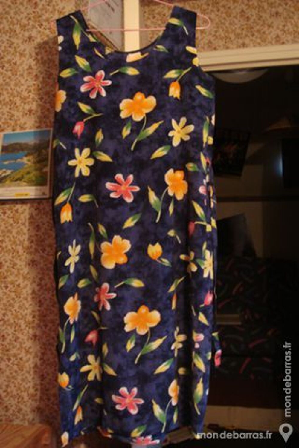 Robe fond bleu marine Vêtements