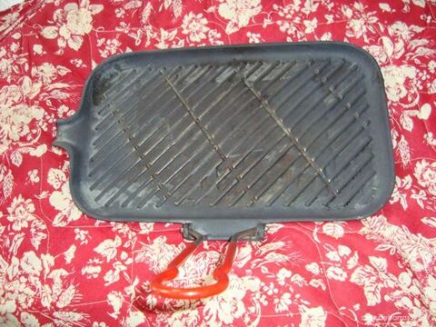 GRILL EN FONTE RECTANGULAIRE 15 Saint-Genis-Laval (69)