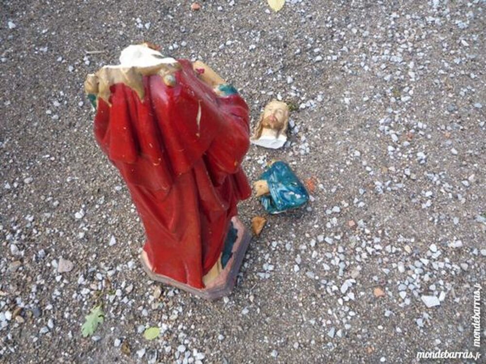 Statue en pl&acirc;tre sacr&eacute;-coeur de j&eacute;sus Meubles