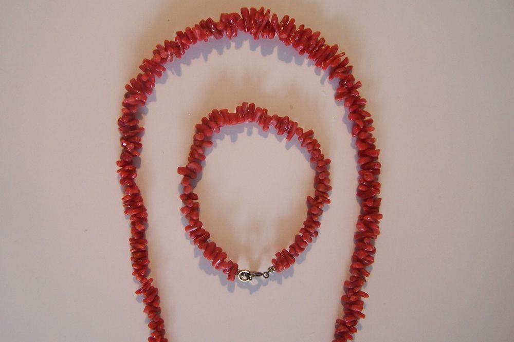 COLLIER + BRACELET CORAIL rougr v&eacute;ritable Bijoux et montres