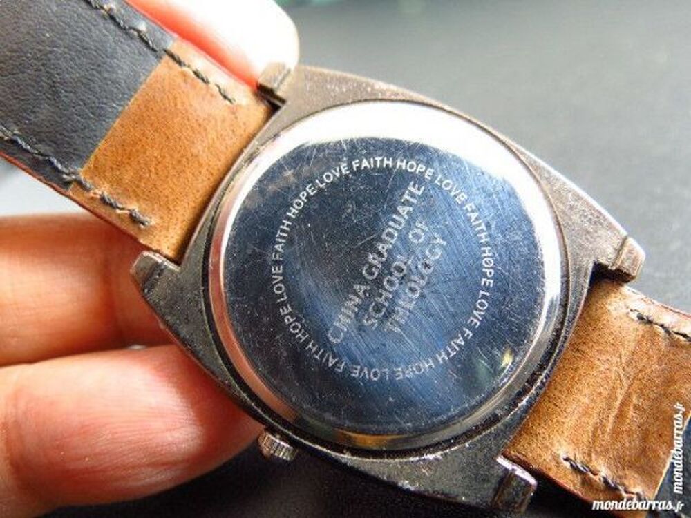 SCHOOL OF THEOLOGY MONTRE RARE DIV0334 Bijoux et montres