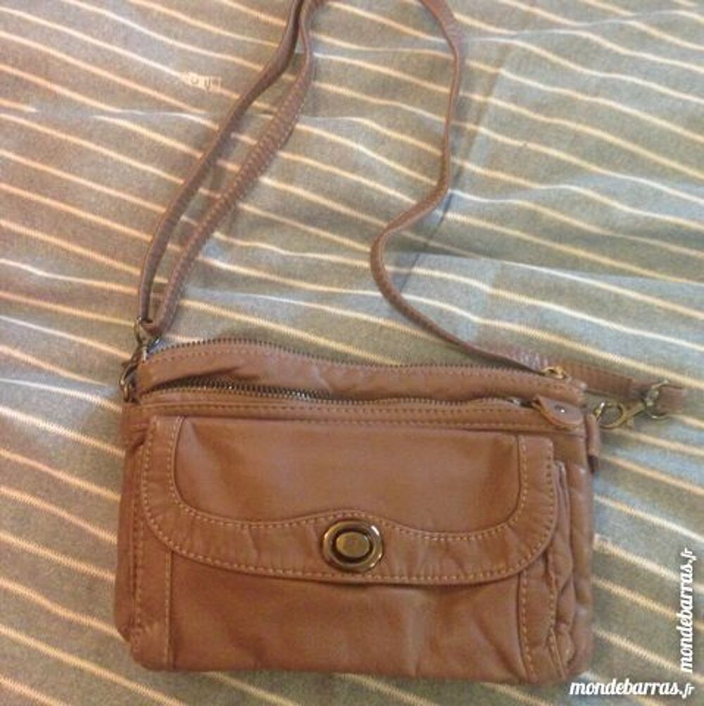sac pochette rose Maroquinerie