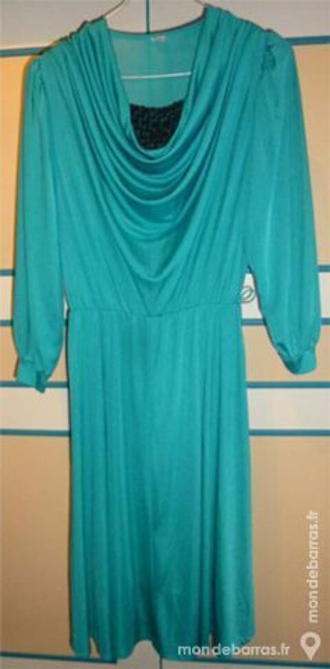 Robe verte pour les f�tes 10 Chalon-sur-Sa�ne (71)