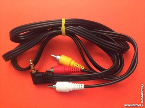 Câble Jack vers 3 RCA 8 Nice (06)