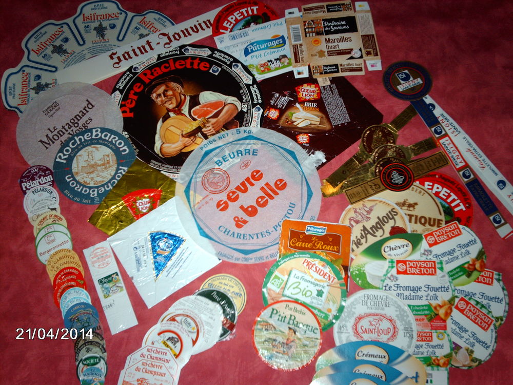 collection d 'etiquettes de couvercles de fromage 