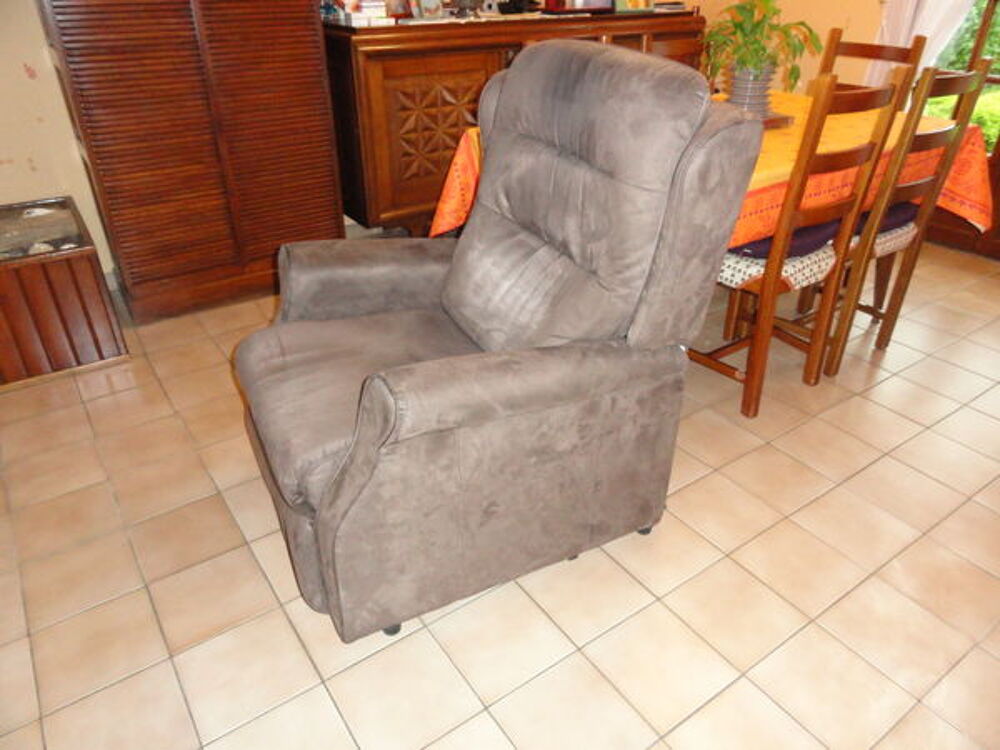 fauteuil grand confort &eacute;lectrique Meubles