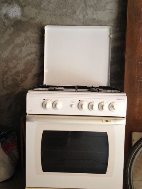 Gaziniere 230 Brioude (43)