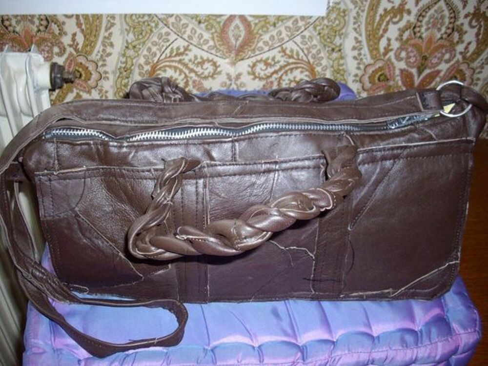 tr&egrave;s joli et grand sac &agrave; main marron neuf en peau v&eacute;ritable Maroquinerie
