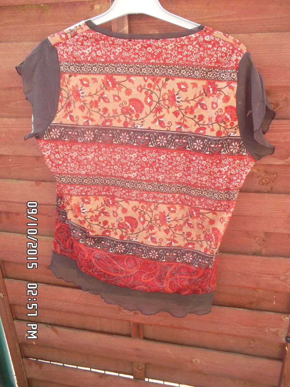 HAUT MARRON A FLEURS*JUSTE 2E*KIKI60230 Vêtements
