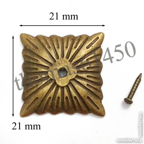 30 Dcorations Coffre Pices de Mtal Travaill 10 Banvou (61)