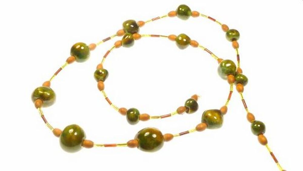Collier en perles de verre Bijoux et montres
