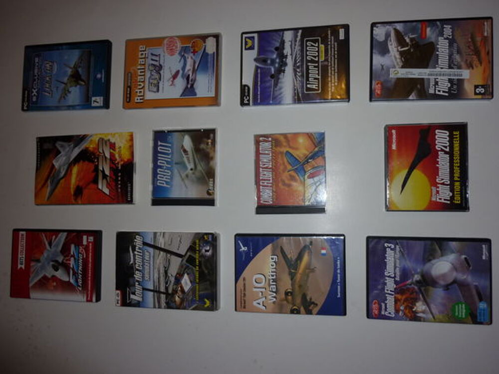 JEUX PC " FLIGHT SIMULATOR " , " SIMS " et Autres Jeux / jouets