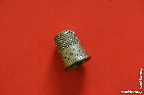 Dé à coudre ancien 17 mm 8 Nice (06)