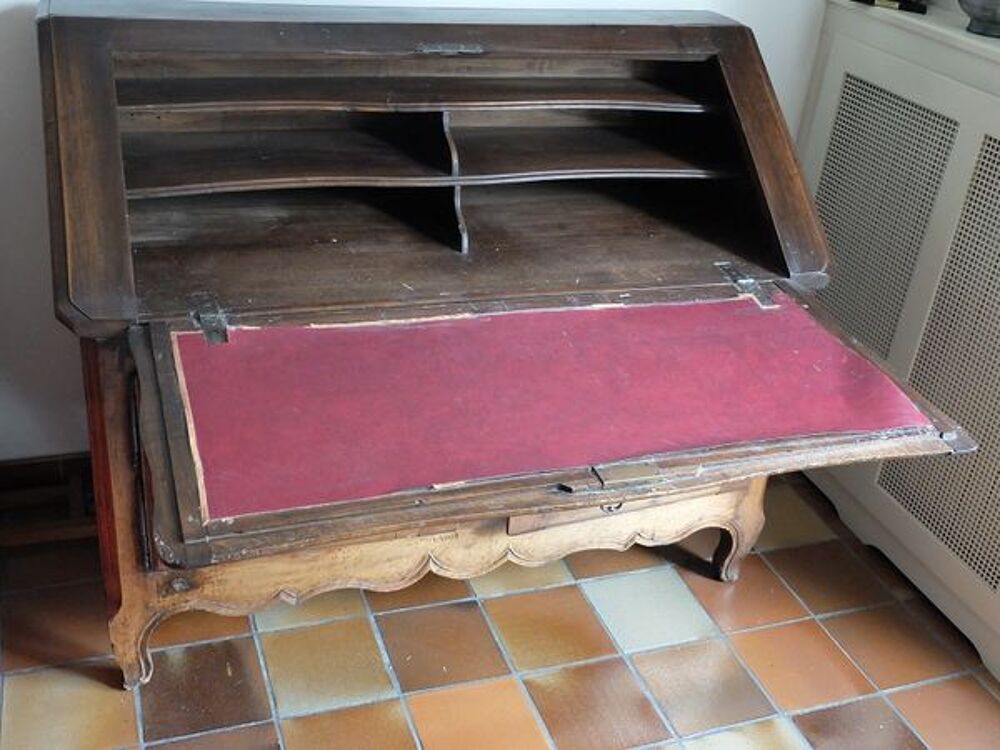 Bureau de pente provincial Meubles