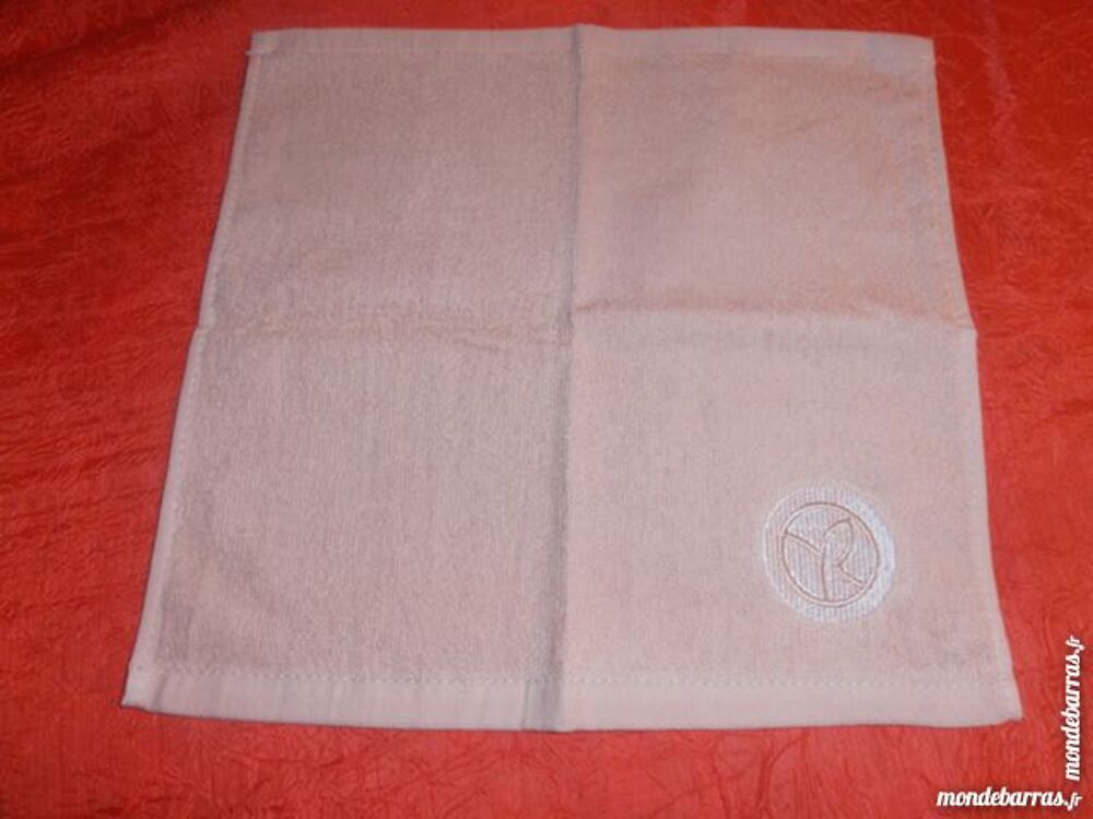 "Serviette ""invit&eacute;"" beige (68)" Cuisine
