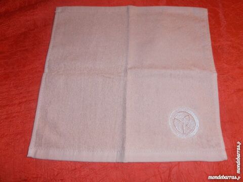  Serviette   invité   beige (68)  2 Tours (37)