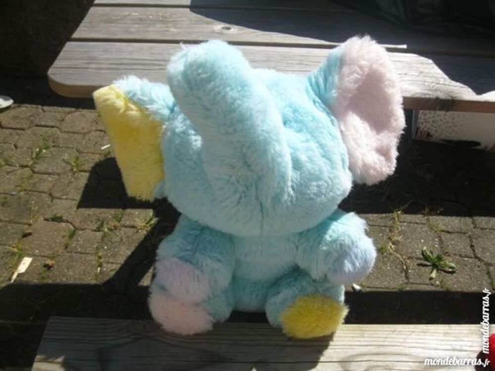 Peluche &eacute;l&eacute;phant Jeux / jouets