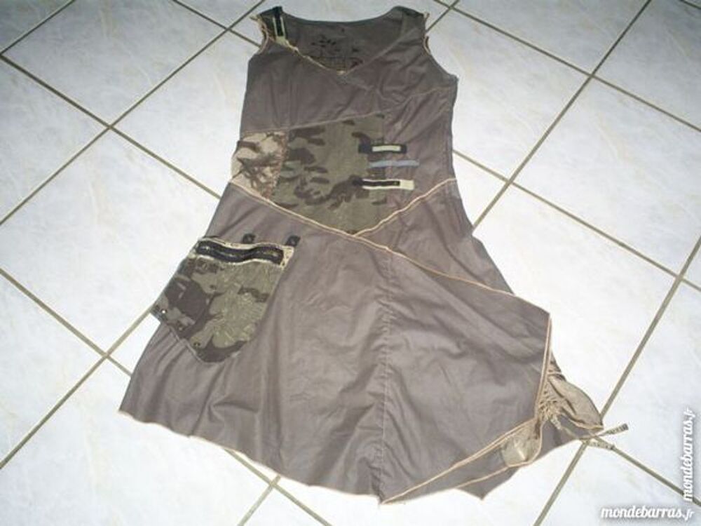 Robe LA MODE EST A VOUS Taille 40 Vêtements