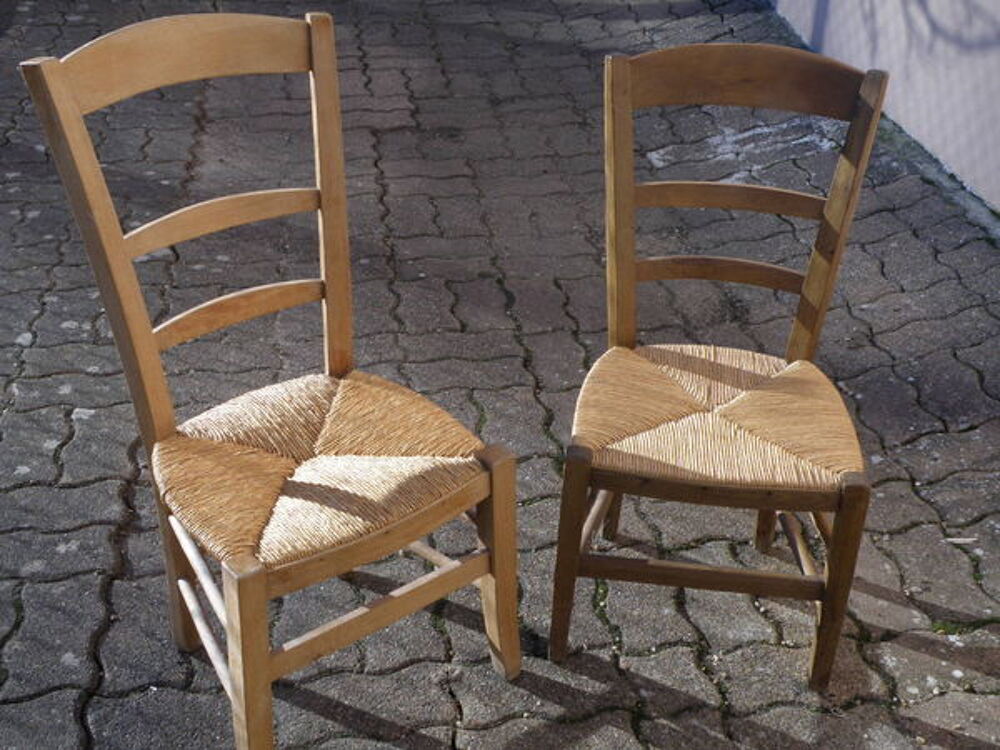 chaises basses Meubles