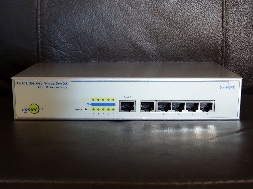 Switch 5 port Usb Comet Matériel informatique