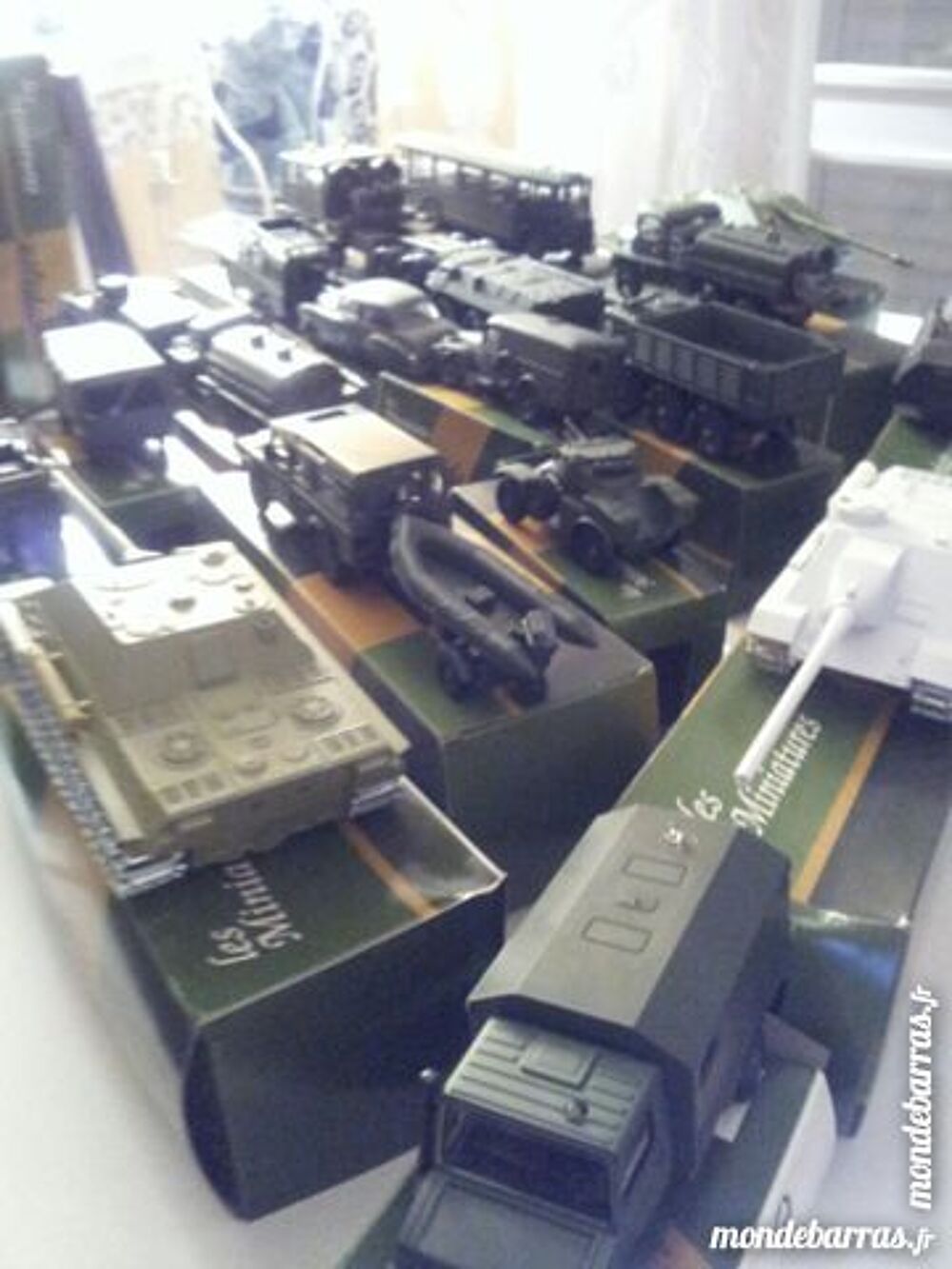 v&eacute;hicules militaires 